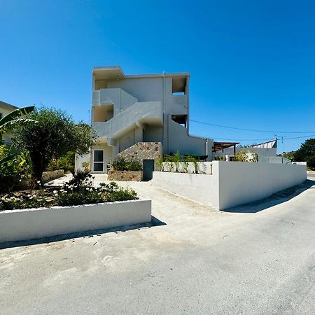 Peter's Place deluxe studios Faliraki Exterior foto